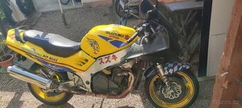 Suzuki rf 900 prodej, výměna