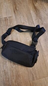 Explorer-T21 X-Pac Sling Bag S | Tomtoc černá ledvinka