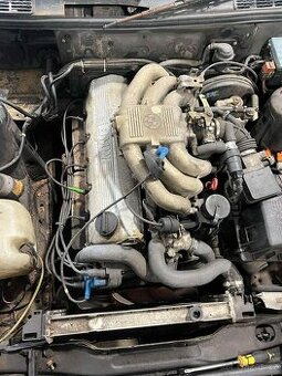 BMW e30 motor