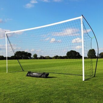 Přenosná branka Kickster Academy 4800 (4,9m x 2,1m)