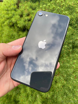 iPhone SE 2020 64Gb...černý