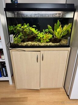 Akvarijní skříňka od truhláře, vč. akvaria