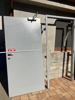 Protipožární dveře 95cm pravé