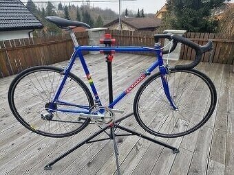 Prodám kolo Favorit F12 - PĚKNÝ VÁNOČNÍ DÁREK