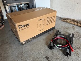 Hybridní střídač Deye SUN-10K-SG04LP3-EU – nový, zabalený
