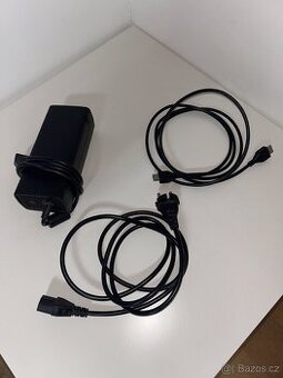 XBOX 360 + GUITAR HERO KYTARA + SKYLANDERS