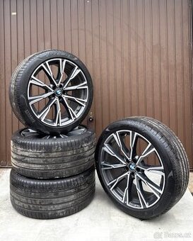 BMW R22 X7 Bmw Individual 22” Styling 758 5x112