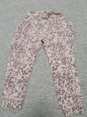 Dívčí tenké strečové tepláky vel 104