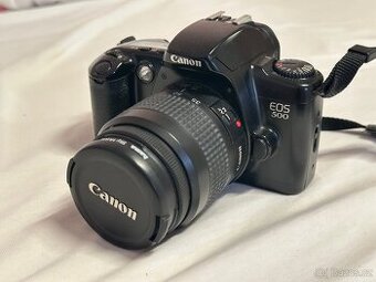 Zrcadlovka Canon EOS 500 + Canon EF 35-80mm f/4-5,6
