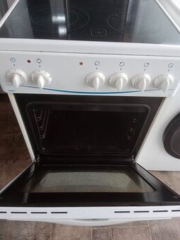 Sklokeramicesky sporak Mora