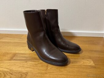 Kotníkové boty z Itálie - nenošené