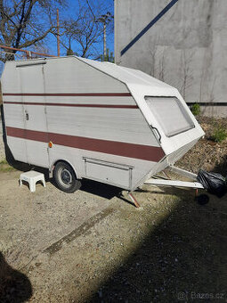 Prodám obytný přívěs