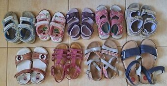 Sandálky: 15cm, 15,5cm, 16cm, 18cm, 19cm, 20,5cm, 23,9cm