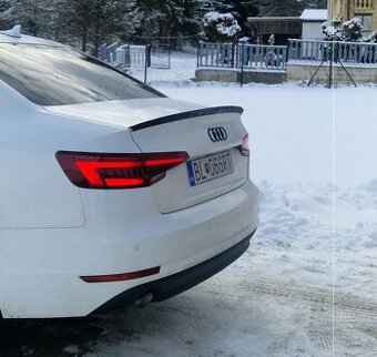 AUDI A4 S4 RS4 B9 spoiler kridlo na hranu kufra
