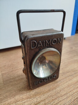 německá baterka-svítilna DAIMON FOCUS