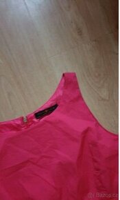 Krásné tmavě růžové šaty zn.Cache Cache vel.42/XL
