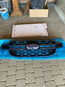 Prodám orig.přední masku na ford ranger wildtrak T9