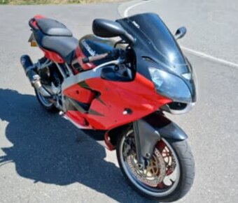 Kawasaki ZX6R Ninja (díly )