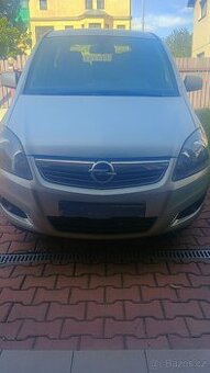Opel Zafira B 1.7 cdti diesel rok 2013