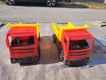 Plastové auto