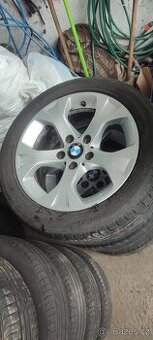 17" BMW X1 RUNFLAT 225/50 R17 5x120