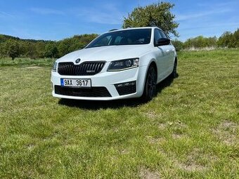 Škoda Octavia 3 RS /DSG/Bílá