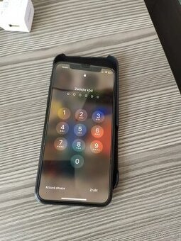 Prodam či vymenim Apple X-64GB-mnoho příslušenství k němu