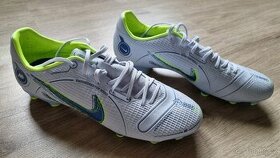 Kopačky Nike MERCURIAL VAPOR 14