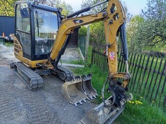 Prodám mini bagr CAT 302.2 D