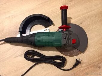 Pronájem úhlové brusky 230 mm