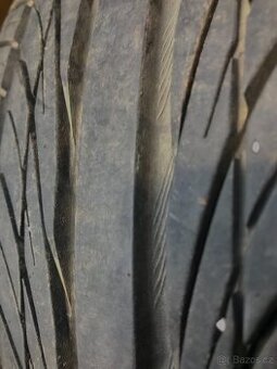 Letní pneu 215/35/18 dva kusy -