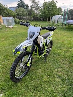 Zuumav 250 - 1