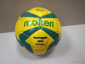 Fotbalový míč Molten Vantaggio 1500