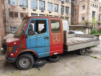 Mecedes-benz 308d  dobble cab