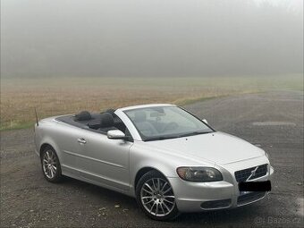 Volvo C70 II 2.4D 132kw D5 Summum - Nové pneu