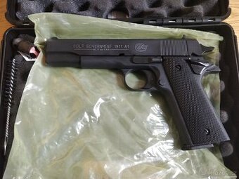 Colt 1911 Plynova pistole