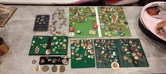 VELKÁ SBÍRKA ODZNAKŮ + MEDAILE + MINCE – 40+ LET STARÉ