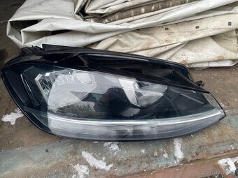 VW GOLF 7 VII OD 2017- SVĚTLOMET S LED PRAVÝ