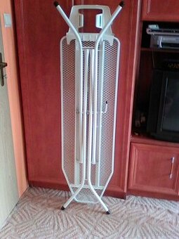 Žehlicí prkno, zn. Kvartet