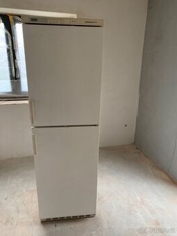 Lednice Liebherr glassline