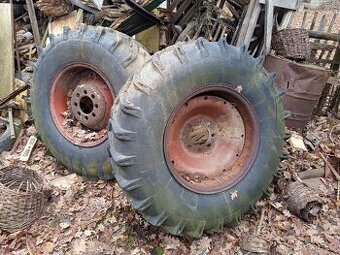 Traktorové pneu s disky na Zetor 25