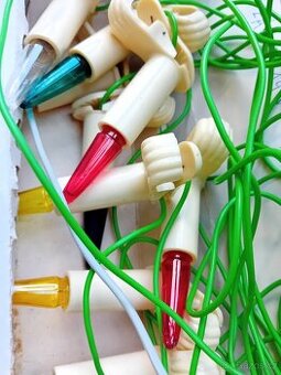 RETRO SVĚTÝLKA NA VÁNOČNÍ STROMEČEK. Závod Piešťany