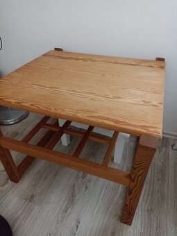 Konferenční stolek