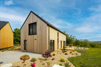 RD 4+kk/T, parkování pro 2 auta, Nová ves pod Pleší - 1