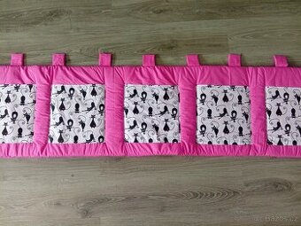 Kapsář na zeď - 1