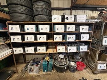 Železný regál - 260 x 193 x 62 cm