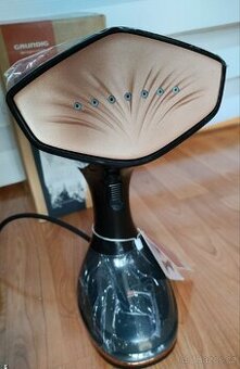 Ruční napařovač oděvů Grundig