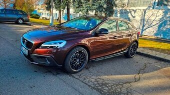 Volvo V40, CC D3 NEZ.TOPENÍ, bez adblue systému