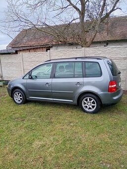 VW Touran 1.9TDI 77kw 7místné