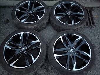 OJEDINELA LETNI 19" ORIGINAL Toyota CH-R GR r.v. 2022